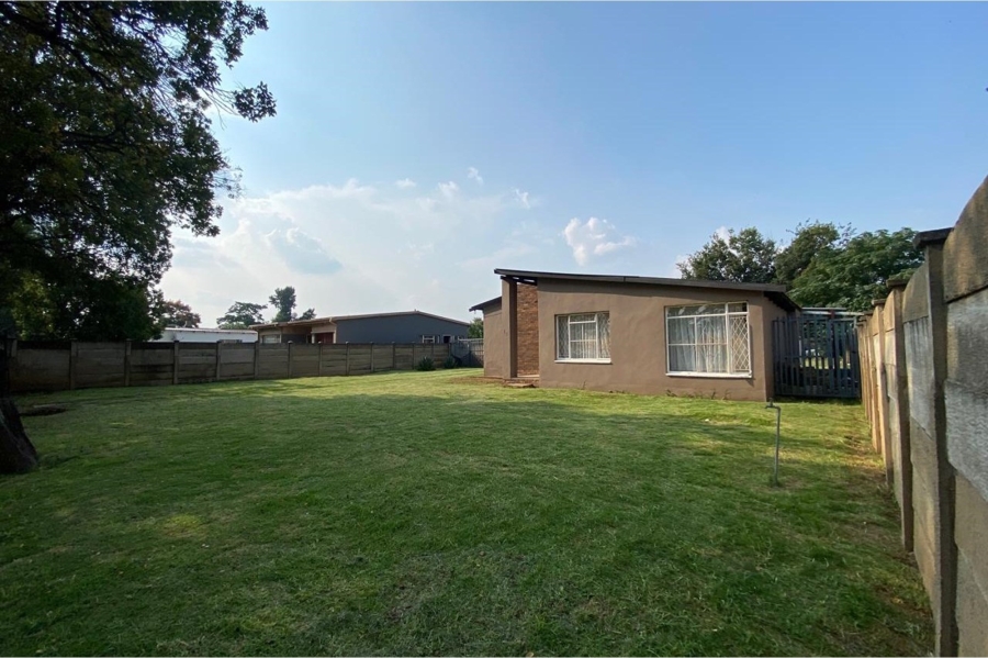 3 Bedroom Property for Sale in Sonland Park Gauteng