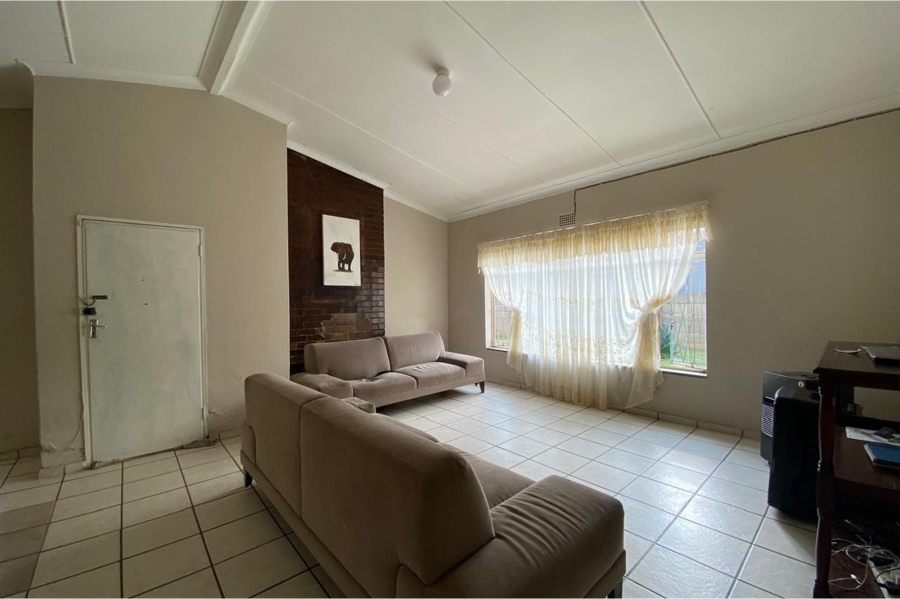 3 Bedroom Property for Sale in Sonland Park Gauteng