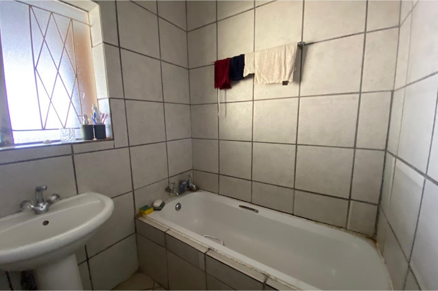 3 Bedroom Property for Sale in Sonland Park Gauteng