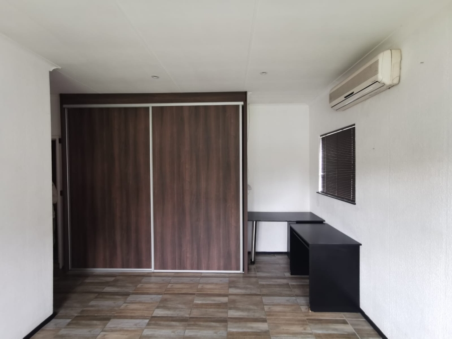 4 Bedroom Property for Sale in Brackenhurst Gauteng