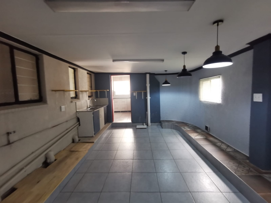 4 Bedroom Property for Sale in Brackenhurst Gauteng