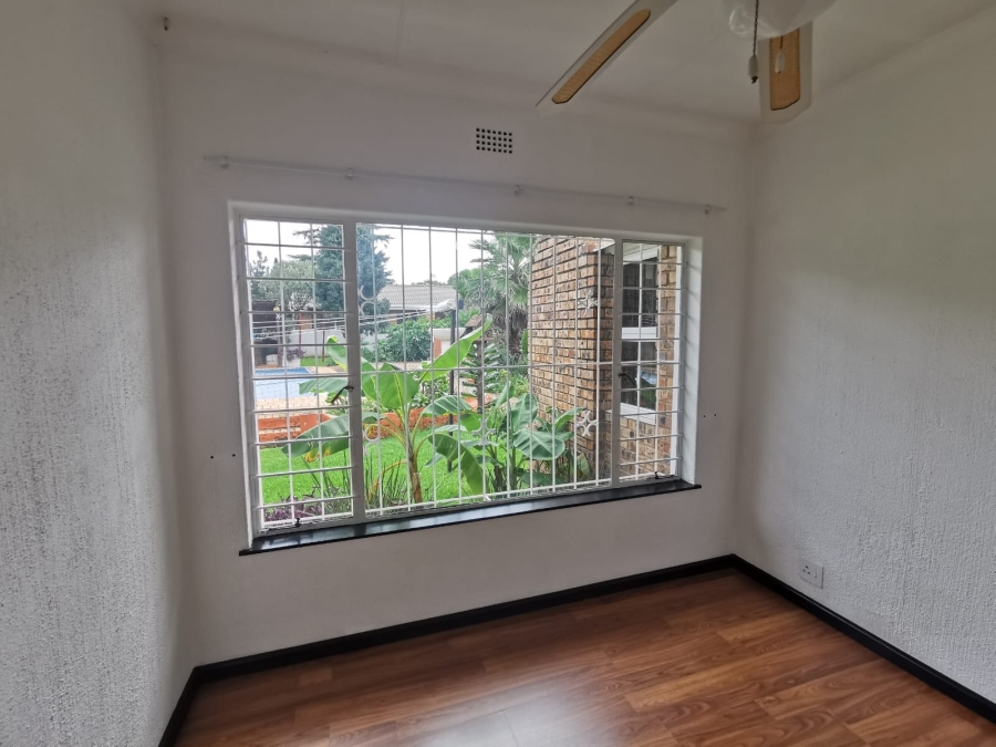 4 Bedroom Property for Sale in Brackenhurst Gauteng