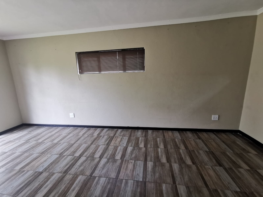 4 Bedroom Property for Sale in Brackenhurst Gauteng