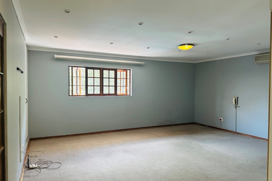 To Let 0 Bedroom Property for Rent in Linden Gauteng