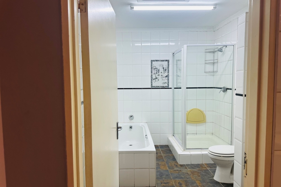 To Let 0 Bedroom Property for Rent in Linden Gauteng