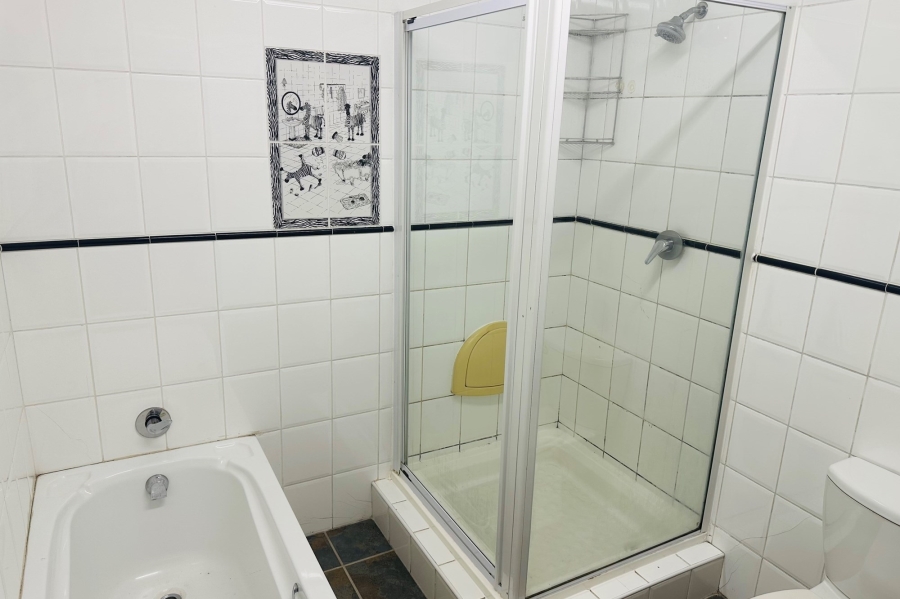 To Let 0 Bedroom Property for Rent in Linden Gauteng