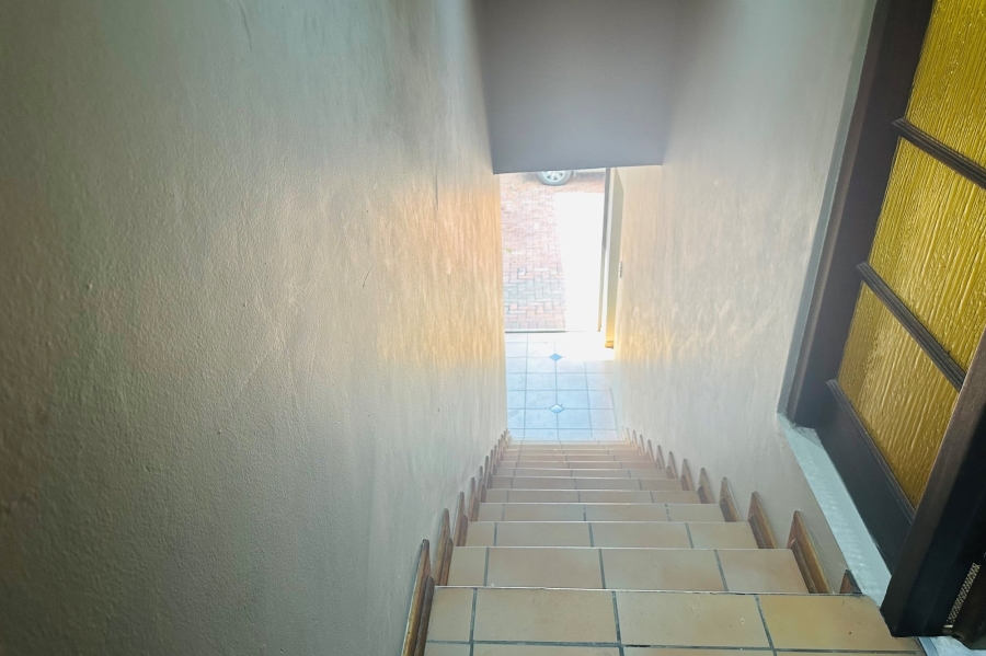 To Let 0 Bedroom Property for Rent in Linden Gauteng