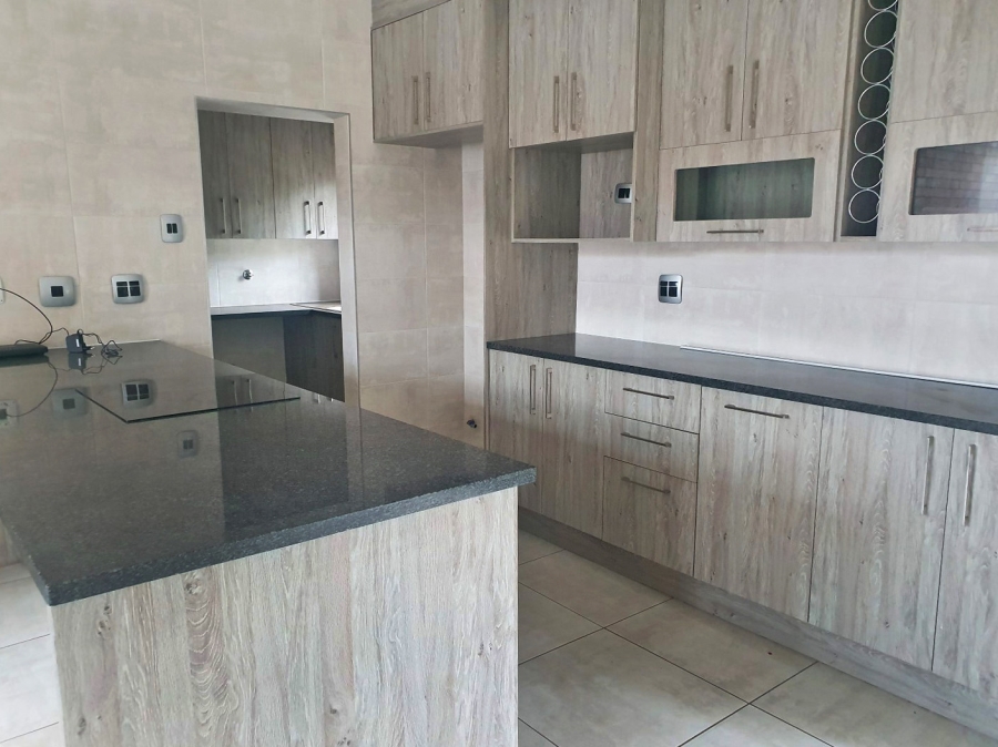 To Let 2 Bedroom Property for Rent in Craighall Gauteng