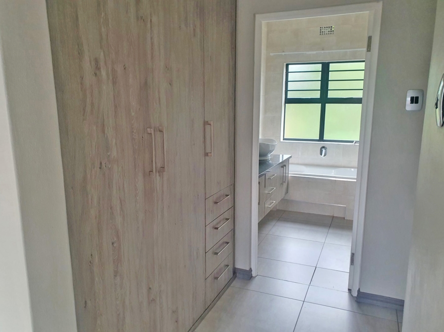 To Let 2 Bedroom Property for Rent in Craighall Gauteng
