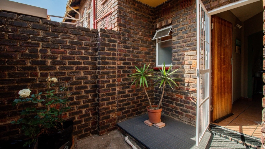 To Let 2 Bedroom Property for Rent in Norkem Park Gauteng