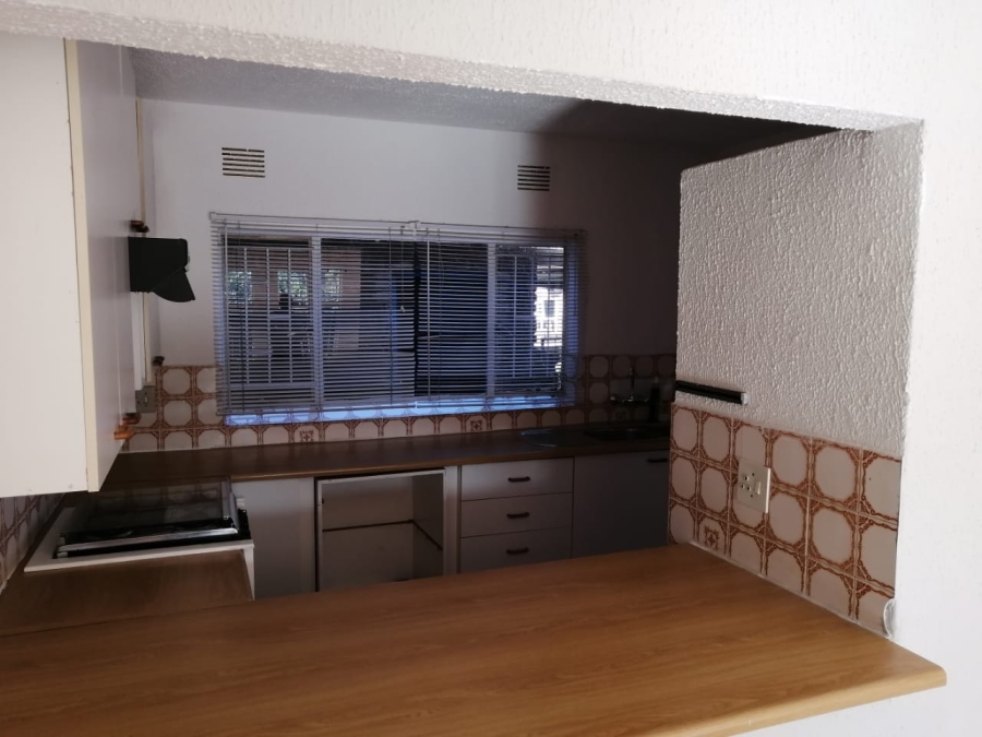 To Let 2 Bedroom Property for Rent in Norkem Park Gauteng