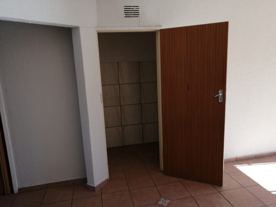 To Let 2 Bedroom Property for Rent in Norkem Park Gauteng