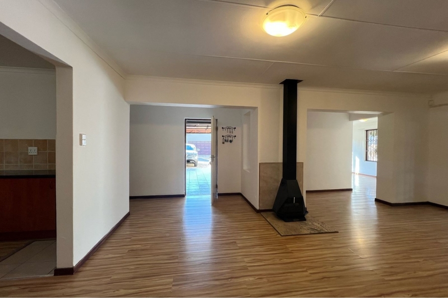 To Let 2 Bedroom Property for Rent in North Riding Gauteng
