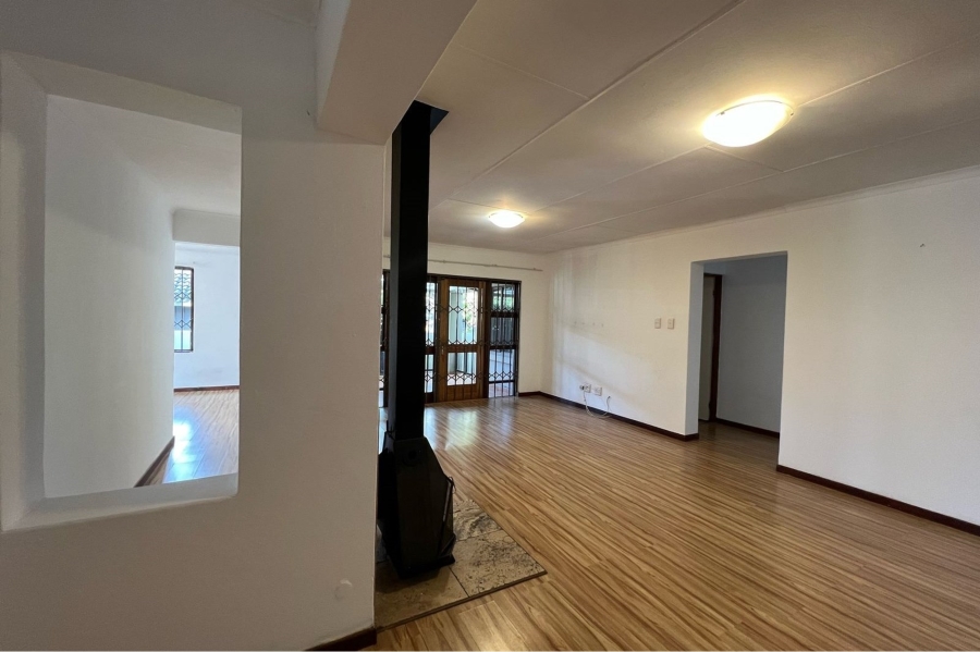 To Let 2 Bedroom Property for Rent in North Riding Gauteng