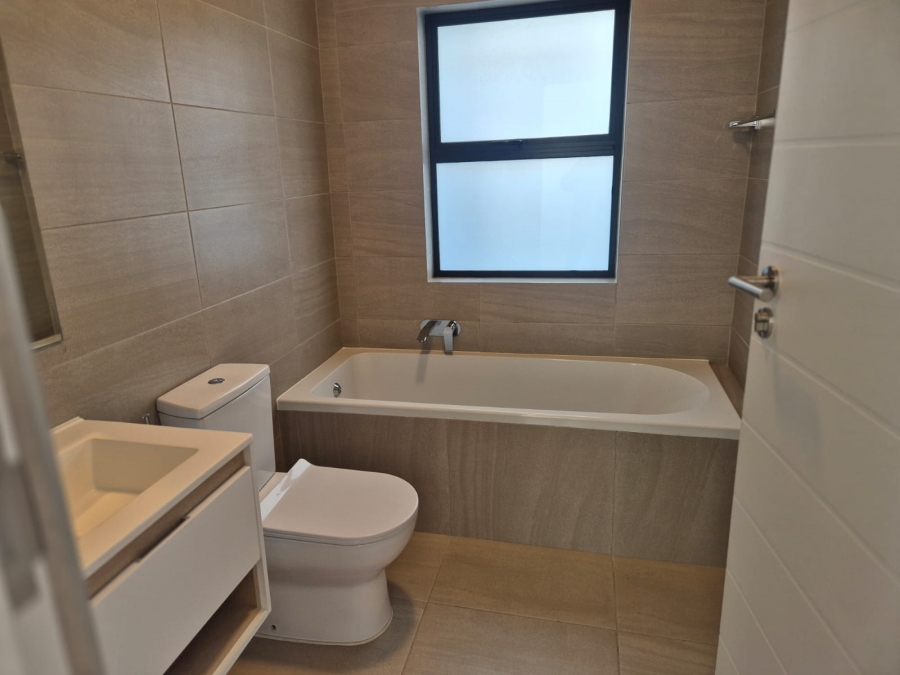 To Let 2 Bedroom Property for Rent in Bryanston Gauteng