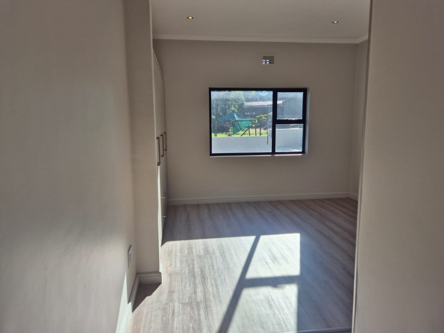 To Let 2 Bedroom Property for Rent in Bryanston Gauteng