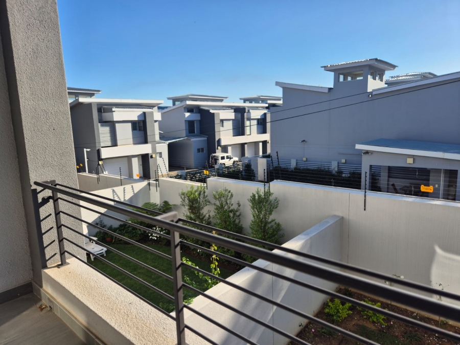 To Let 2 Bedroom Property for Rent in Bryanston Gauteng