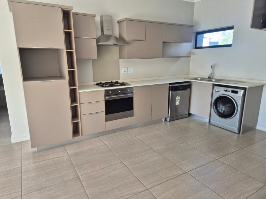 To Let 2 Bedroom Property for Rent in Bryanston Gauteng