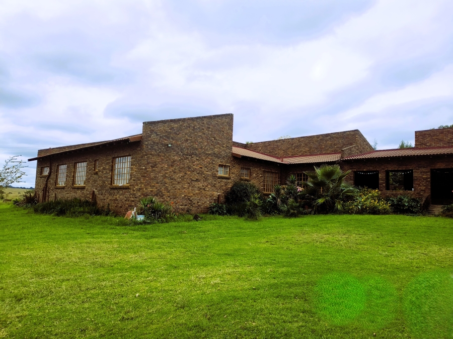 6 Bedroom Property for Sale in Rayton Gauteng