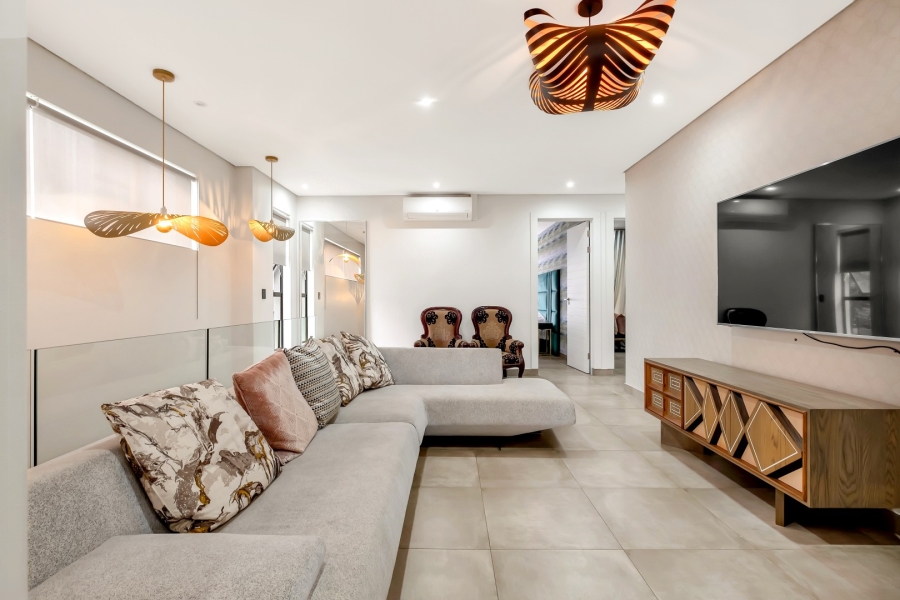 To Let 4 Bedroom Property for Rent in Sandown Gauteng