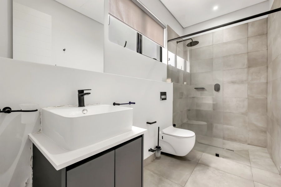 To Let 4 Bedroom Property for Rent in Sandown Gauteng