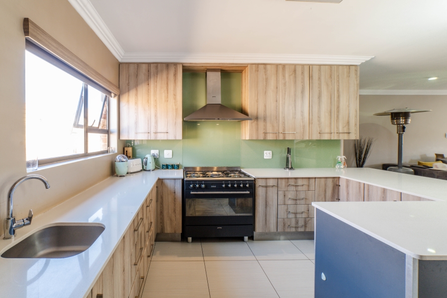 3 Bedroom Property for Sale in Bartlett Gauteng