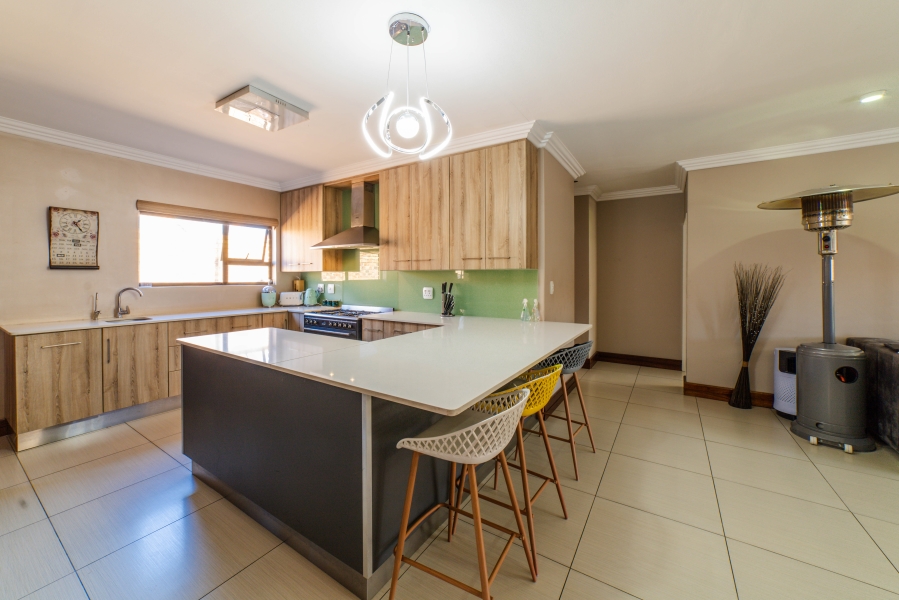 3 Bedroom Property for Sale in Bartlett Gauteng