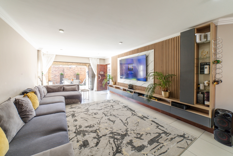 3 Bedroom Property for Sale in Bartlett Gauteng