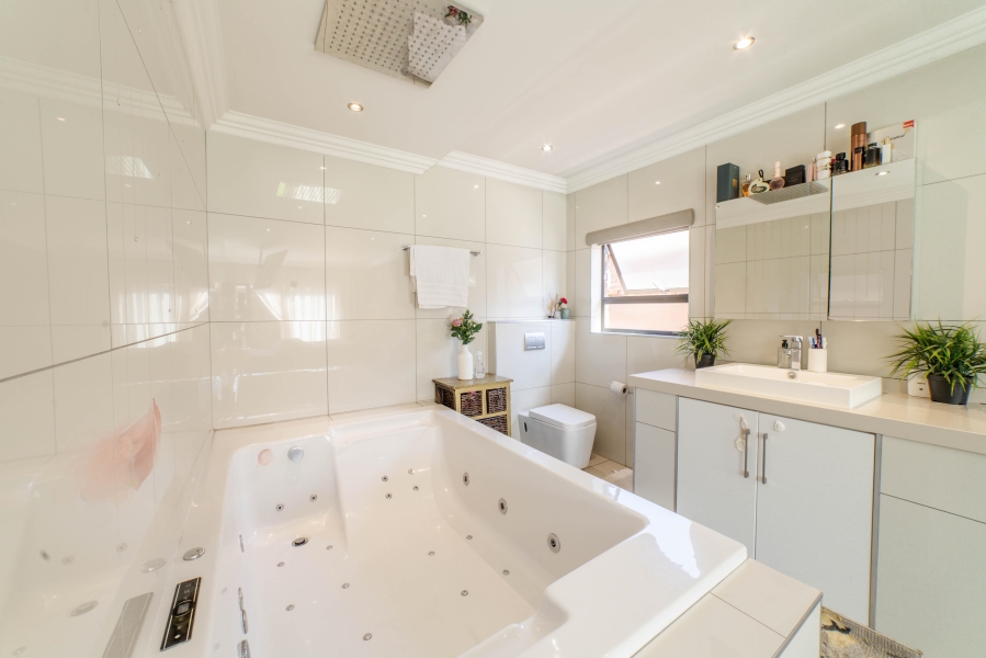 3 Bedroom Property for Sale in Bartlett Gauteng