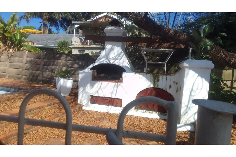 To Let 4 Bedroom Property for Rent in Glen Marais Gauteng