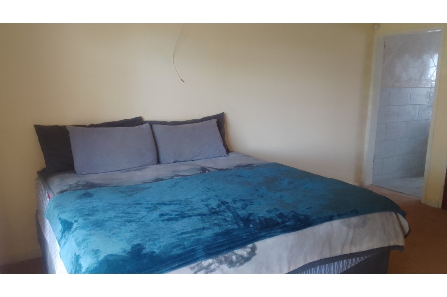 To Let 4 Bedroom Property for Rent in Glen Marais Gauteng