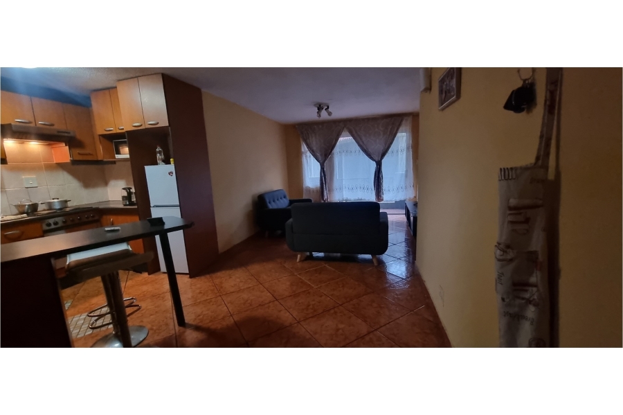 2 Bedroom Property for Sale in Florida Lake Gauteng