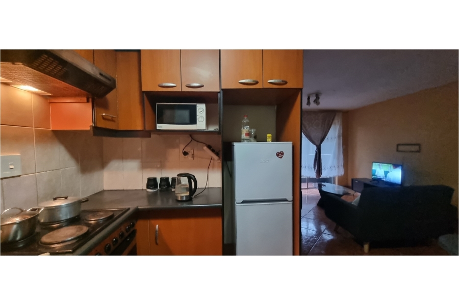 2 Bedroom Property for Sale in Florida Lake Gauteng