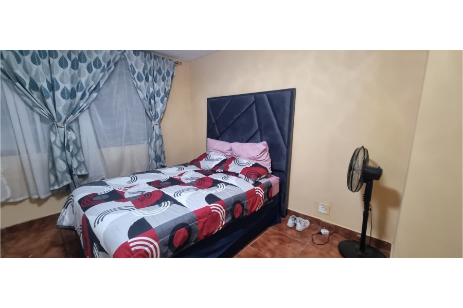 2 Bedroom Property for Sale in Florida Lake Gauteng
