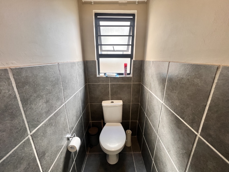 To Let 3 Bedroom Property for Rent in Summerset Gauteng