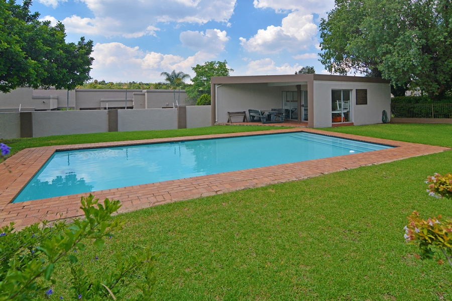 To Let 2 Bedroom Property for Rent in Marais Steyn Park Gauteng