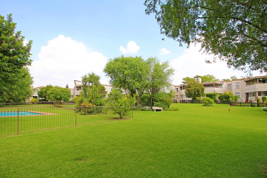 To Let 2 Bedroom Property for Rent in Marais Steyn Park Gauteng