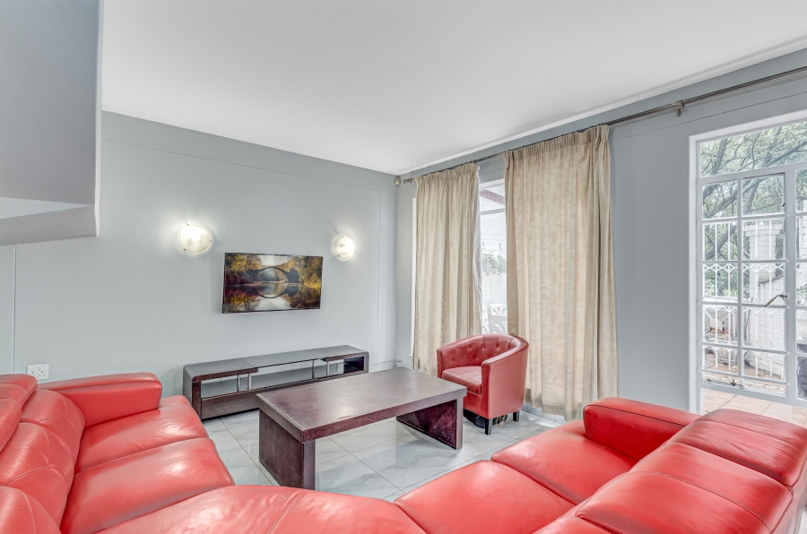 To Let 5 Bedroom Property for Rent in Sandown Gauteng