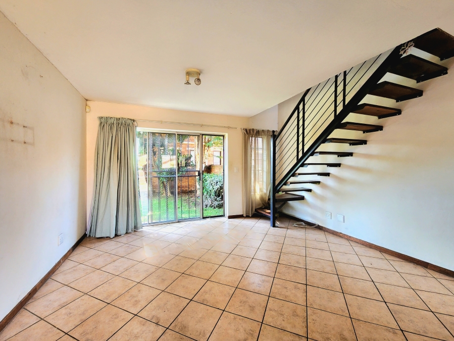 2 Bedroom Property for Sale in Wilgeheuwel Gauteng