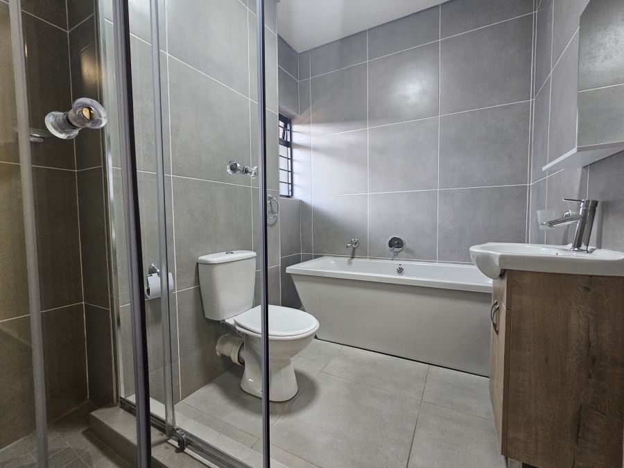 2 Bedroom Property for Sale in Bartlett Gauteng