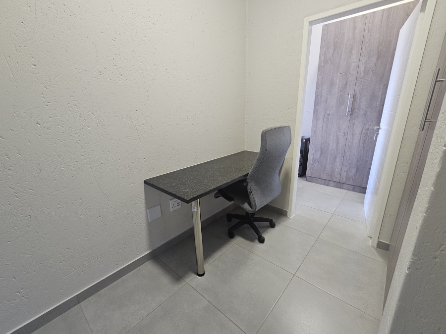 2 Bedroom Property for Sale in Bartlett Gauteng
