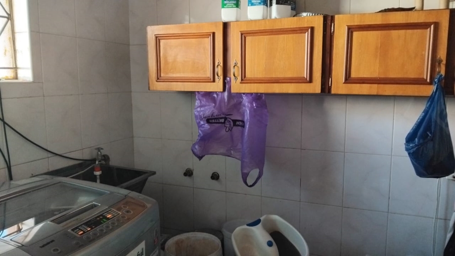 2 Bedroom Property for Sale in Roodia Gauteng