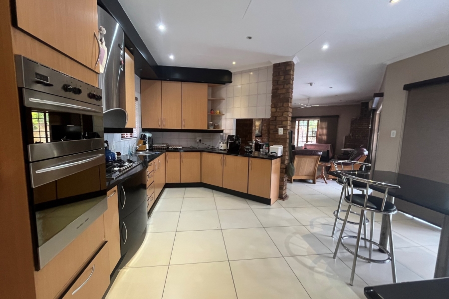 5 Bedroom Property for Sale in Witkoppen Gauteng