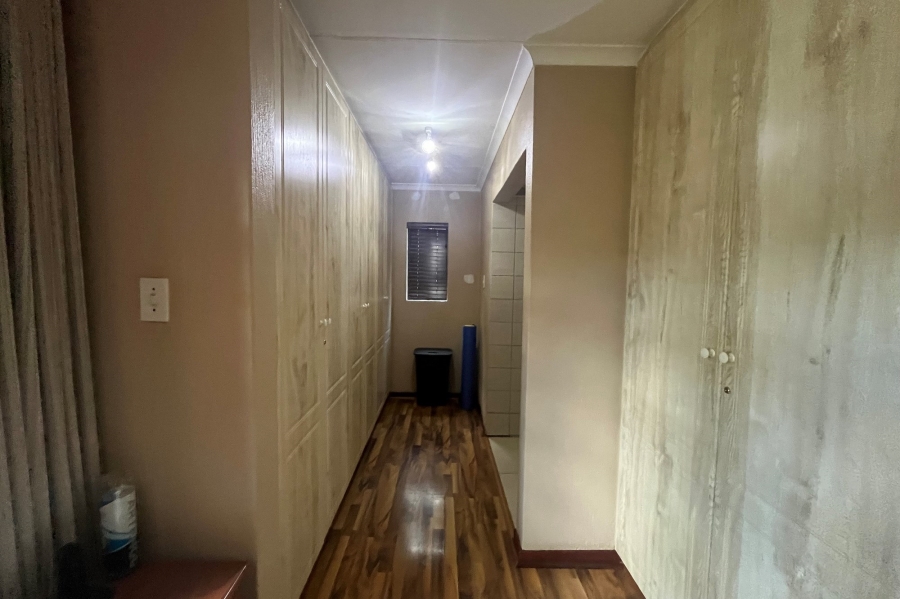 5 Bedroom Property for Sale in Witkoppen Gauteng