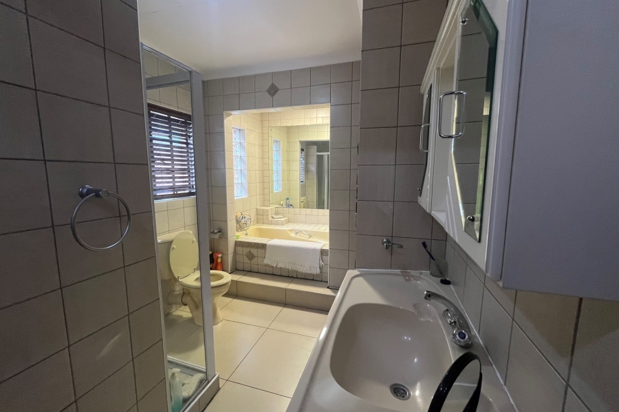5 Bedroom Property for Sale in Witkoppen Gauteng