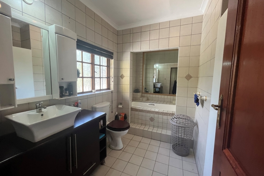 5 Bedroom Property for Sale in Witkoppen Gauteng