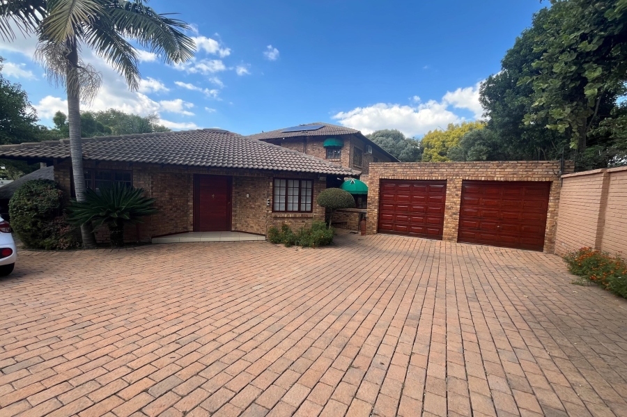5 Bedroom Property for Sale in Witkoppen Gauteng
