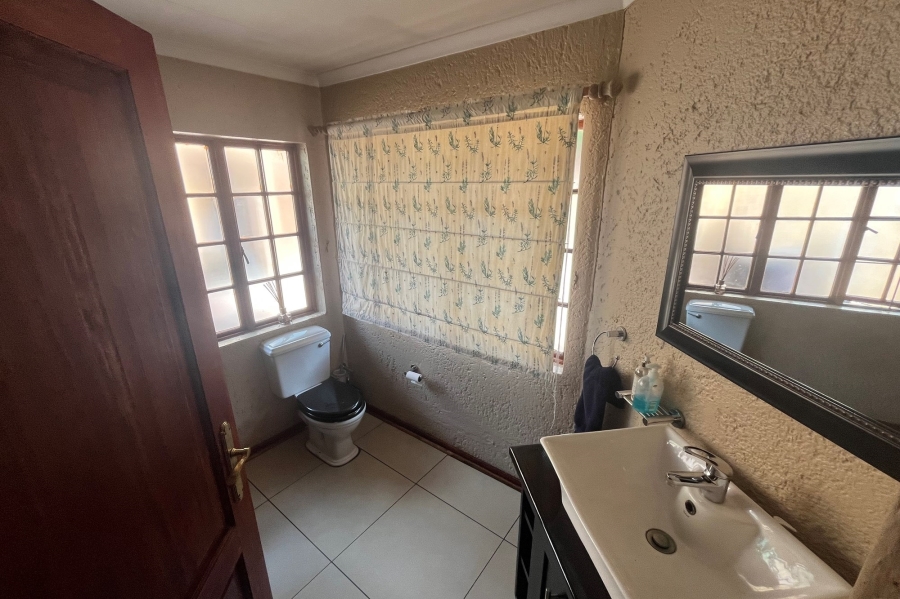 5 Bedroom Property for Sale in Witkoppen Gauteng