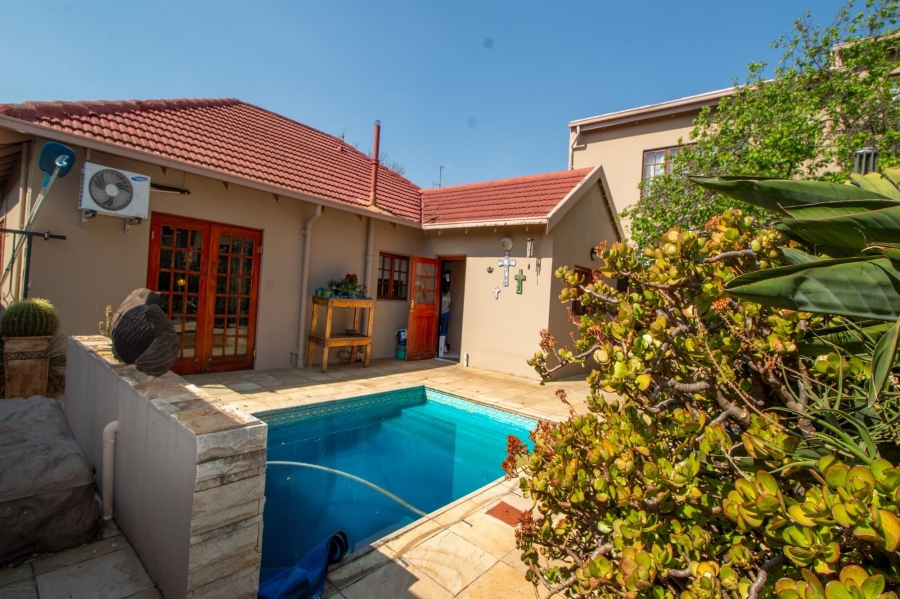 4 Bedroom Property for Sale in Parkhurst Gauteng