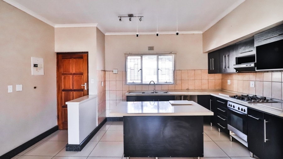 2 Bedroom Property for Sale in Klippoortjie Gauteng